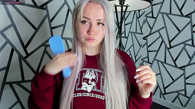 Joyce Howard online show from October 7, 2:05 am