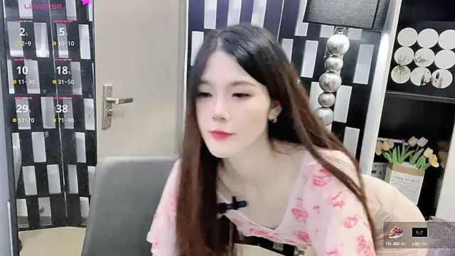 Snapshot of Yueyue-MM chatting on October 14, 3:20 am Yueyue-MM online show from October 14, 3:20 am