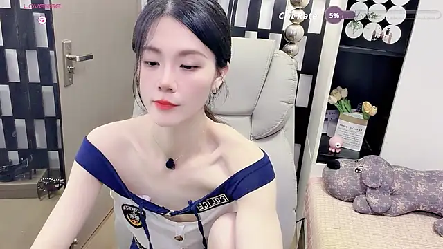 Yueyue-MM online show from June 4, 2:43 pm