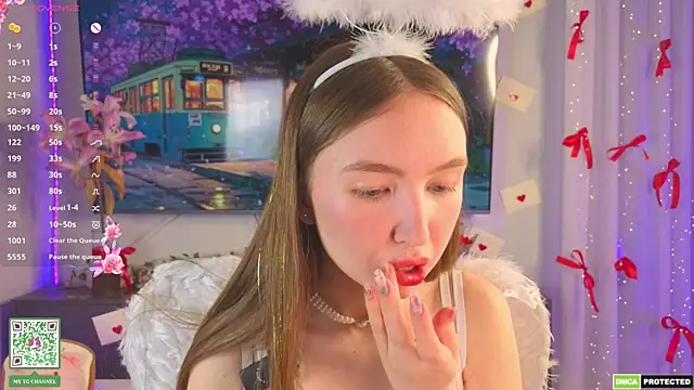 ElfredaTupy online show from April 25, 7:55 pm