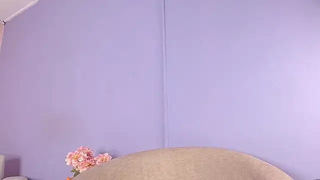 lourdes moon22 online show from October 24, 1:18 pm