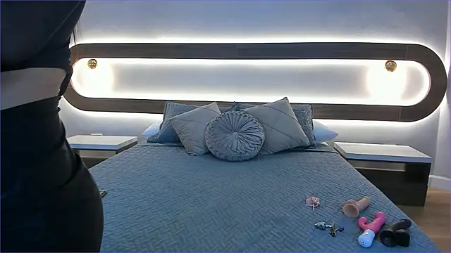 Snapshot of Danna_222 chatting on September 11, 2:45 am Danna 222 online show from September 11, 2:45 am