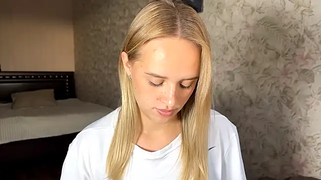 Snapshot of ElisabetLorney chatting on September 23, 8:12 am ElisabetLorney online show from September 23, 8:12 am