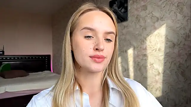 Snapshot of ElisabetLorney chatting on October 11, 8:08 am ElisabetLorney online show from October 11, 8:08 am