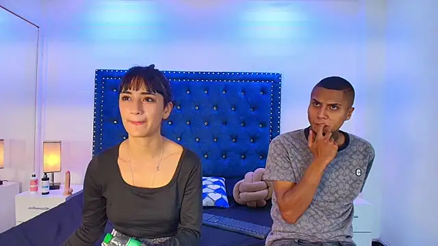 Damian and roxanne online show from April 22, 12:46 pm