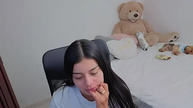 valerihouse online show from February 28, 1:49 am