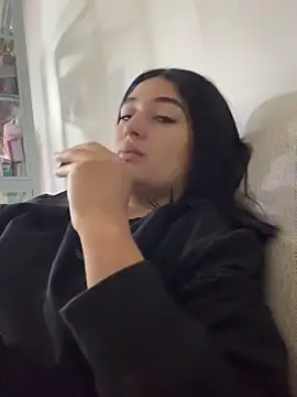 Scarlett 12 online show from September 15, 11:40 am