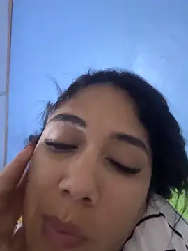 Snapshot of Isabella-2709 chatting on October 1, 12:04 am Isabella-2709 online show from October 1, 12:04 am