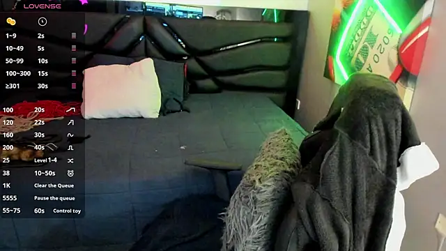 Sara Bdsm  online show from April 24, 7:38 pm