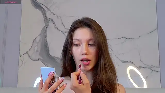 MaryNixon  online show from June 5, 7:25 am
