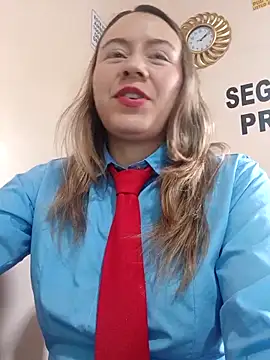 Hannah-colx online show from April 21, 7:10 pm