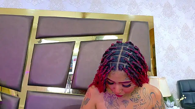 EmilieLake online show from March 26, 8:10 pm