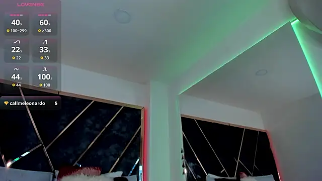 SusanaHenao online show from October 25, 8:15 pm