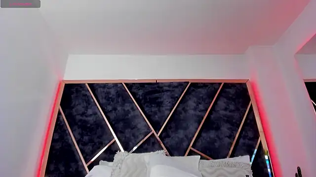 SusanaHenao online show from December 20, 6:12 pm