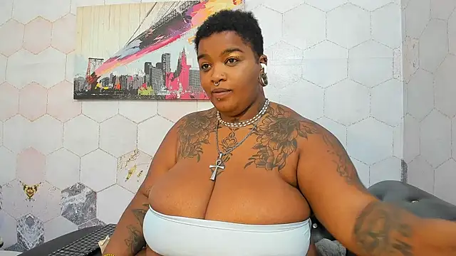 Anaa Fuentess online show from April 23, 12:01 pm