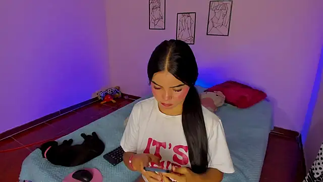 Valeri 13 online show from October 10, 3:00 am