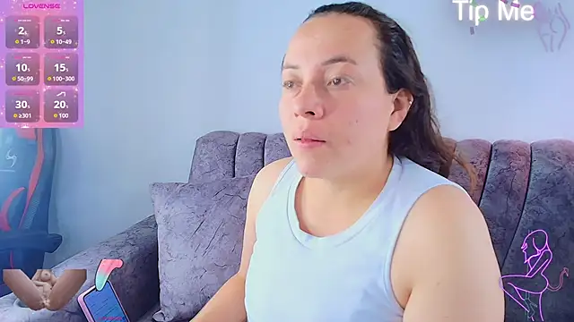 Snapshot of _honey12 chatting on October 20, 1:47 pm honey12 online show from October 20, 1:47 pm