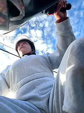 -Mia1 online show from January 19, 12:01 pm