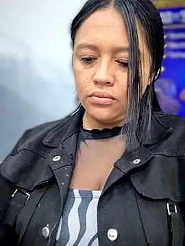 -Mia1 online show from April 20, 12:08 pm