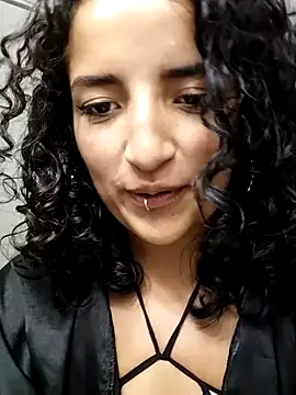 luna love xoxo online show from October 30, 7:59 pm