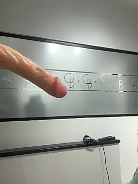 Victoriia Queen online show from April 24, 4:37 am