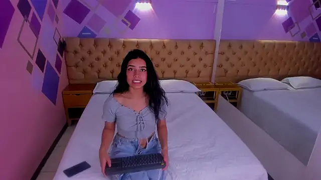 Hott Molly online show from September 24, 8:08 pm