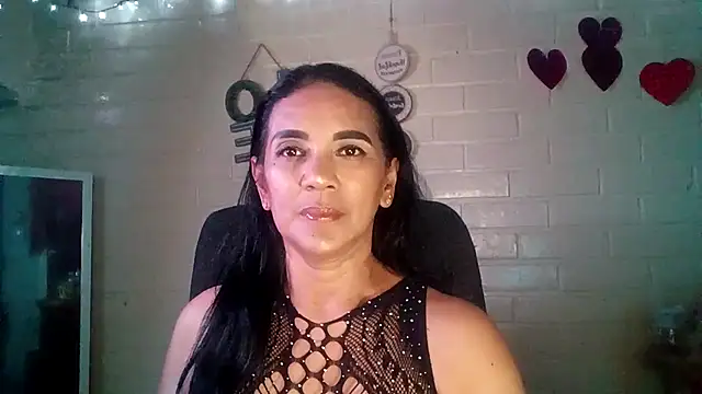MiiaVelasquez online show from April 1, 4:35 am