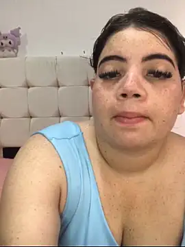 Kuromy x online show from April 21, 6:26 pm