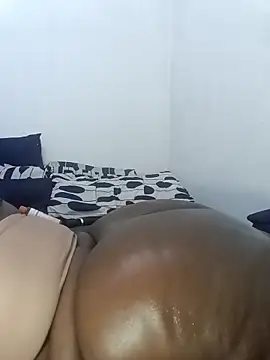 ASSQUEEN37Xx online show from April 18, 7:07 pm