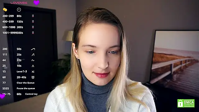 HongTomczak online show from October 4, 7:36 am