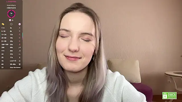 HongTomczak online show from February 11, 8:05 am