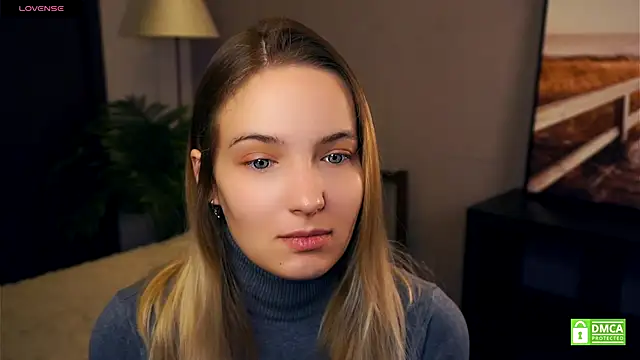 HongTomczak online show from September 29, 7:02 am