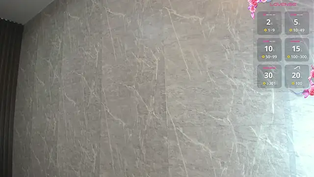 Snapshot of Sophi_Thaylorr chatting on October 6, 12:55 pm Sophi Thaylorr online show from October 6, 12:55 pm