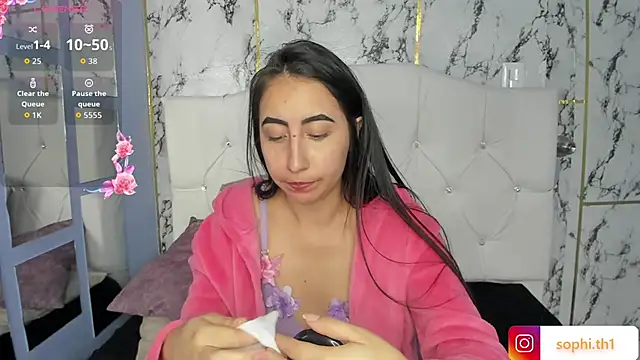 Snapshot of Sophi_Thaylorr chatting on September 10, 1:44 pm Sophi Thaylorr online show from September 10, 1:44 pm