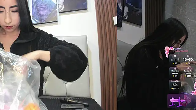 Snapshot of Sophi_Thaylorr chatting on October 13, 1:58 pm Sophi Thaylorr online show from October 13, 1:58 pm