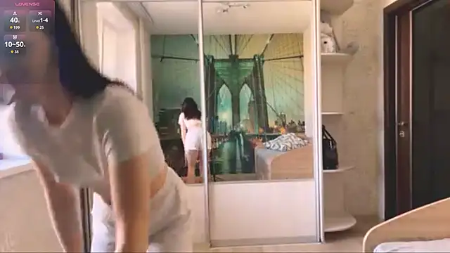 TianaWidell online show from October 31, 5:20 am