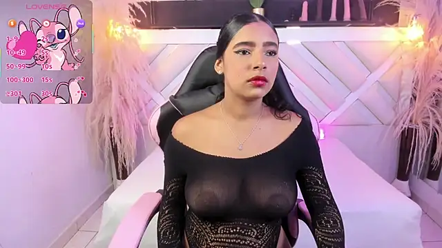 Zoe-Johnson  online show from June 9, 10:31 pm