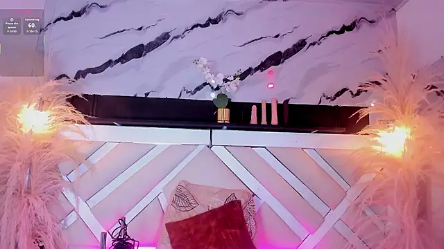 Zoe-Johnson  online show from March 12, 9:50 pm