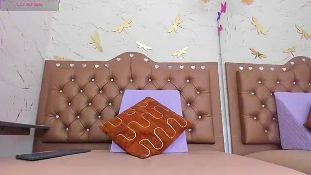 Snapshot of Zoe-Johnson_ chatting on September 27, 10:17 pm Zoe-Johnson online show from September 27, 10:17 pm