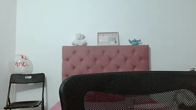 Sara f W online show from December 17, 1:22 am