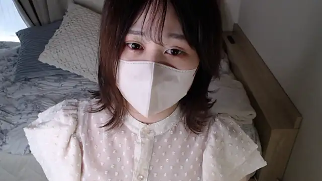 Snapshot of mi__san chatting on September 27, 2:19 am mi san online show from September 27, 2:19 am