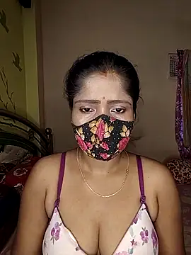 Love143A online show from April 20, 3:42 am