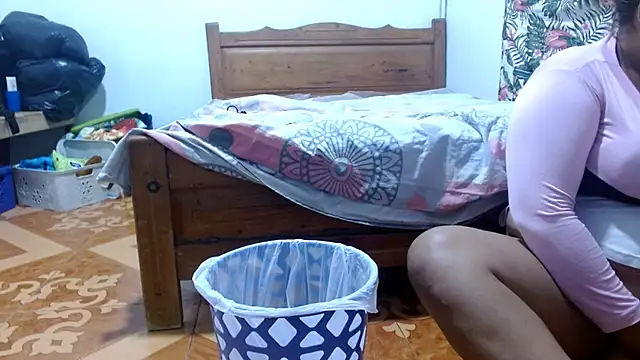 69smallstar online show from July 14, 11:48 am