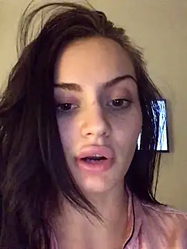 prettylittlefooxy online show from November 10, 1:22 am