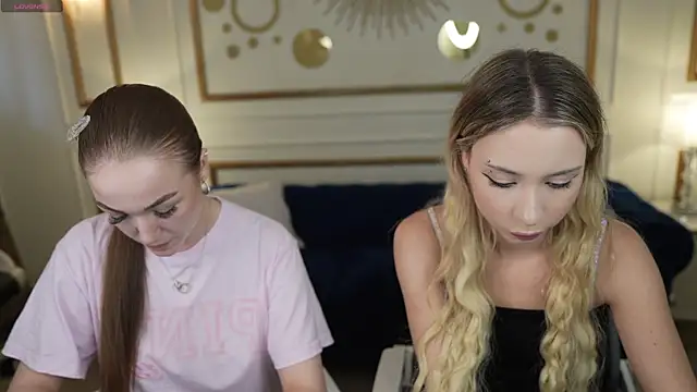 Ella 054 online show from April 19, 2:28 pm