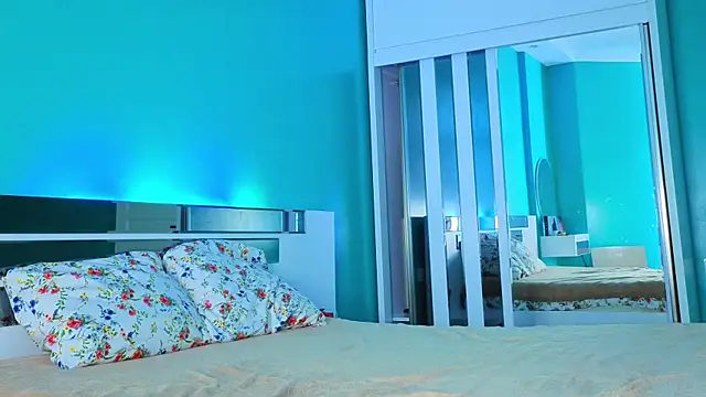 Yumi Ai online show from March 19, 7:02 am