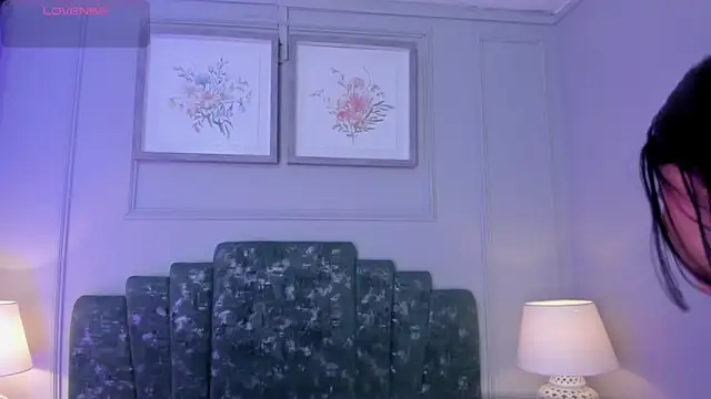 lux bitchx online show from April 24, 3:09 am