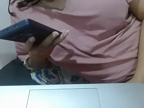 Nataliya Singh online show from April 22, 3:31 pm