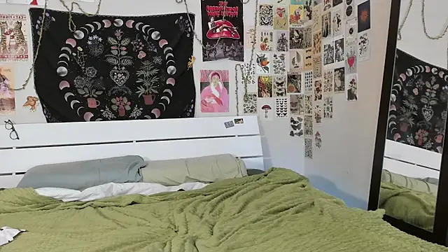 WonderConnie1 online show from November 9, 7:26 am