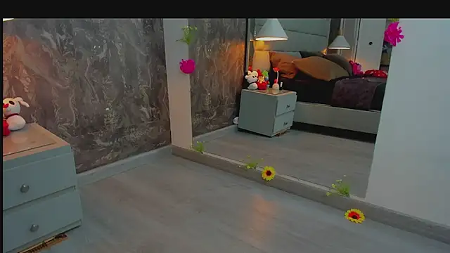 yiyisandoval online show from March 9, 8:34 pm